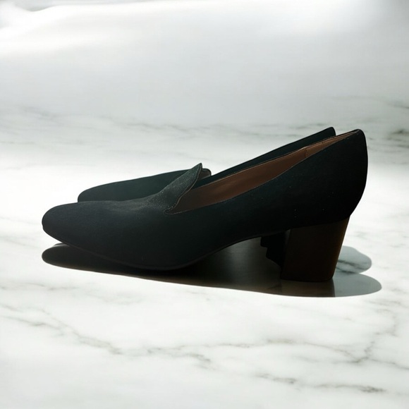 Aquatalia Women's Black Suede Heels Loafers - Picture 2 of 6
